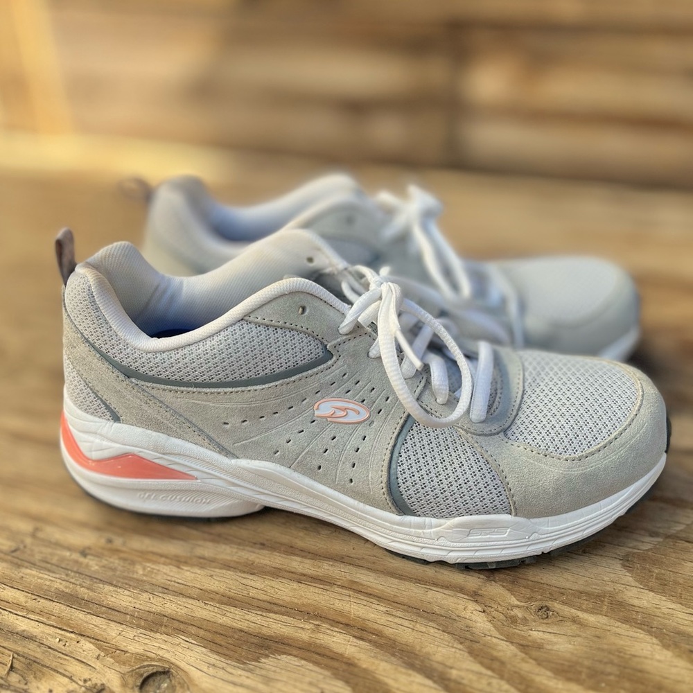 DR.SCHOLLS | Gray and Coral Sneakers 9.5